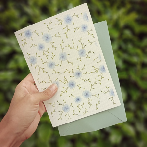 Carte imprimée Fleur de lin, idéale pour offrir ou pour créer un espace poétique à la maison